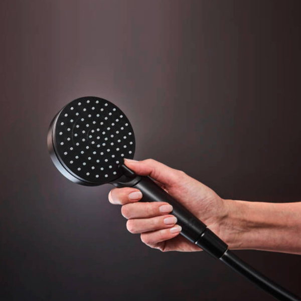 Душевая стойка Hansgrohe Vernis Shape 26286670 черный матовый Душевая стойка Hansgrohe Vernis Shape 26286670 черный матовый