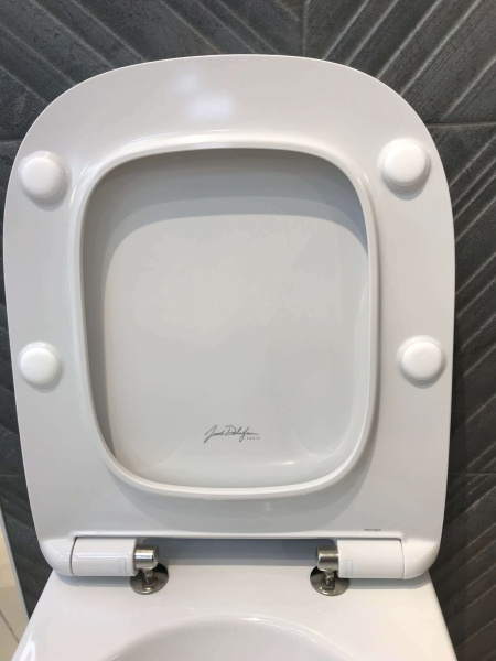 Крышка-сиденье Jacob Delafon Struktura E70025-00 с микролифтом Крышка-сиденье Jacob Delafon Struktura E70025-00 с микролифтом