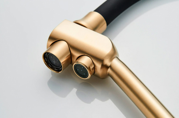 Смеситель для кухни Accoona A5179AW-13 золото Смеситель для кухни Accoona A5179AW-13 золото