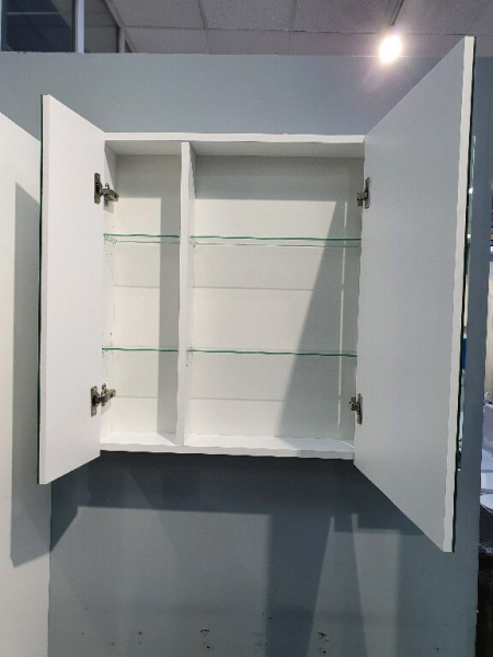 Зеркальный шкаф 800х700 Lande DIBORG 772105 Зеркальный шкаф 800х700 Lande DIBORG 772105